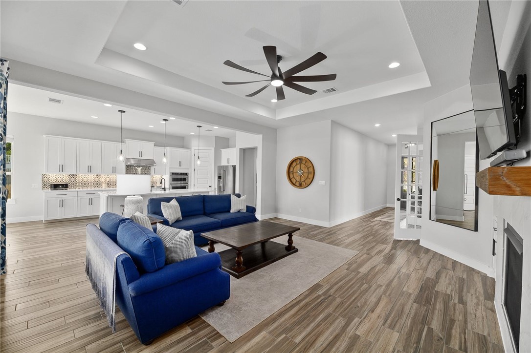 1363 Hazy Hills Loop, Unit B Dripping Springs, TX 78620 - Photo 6 of 33