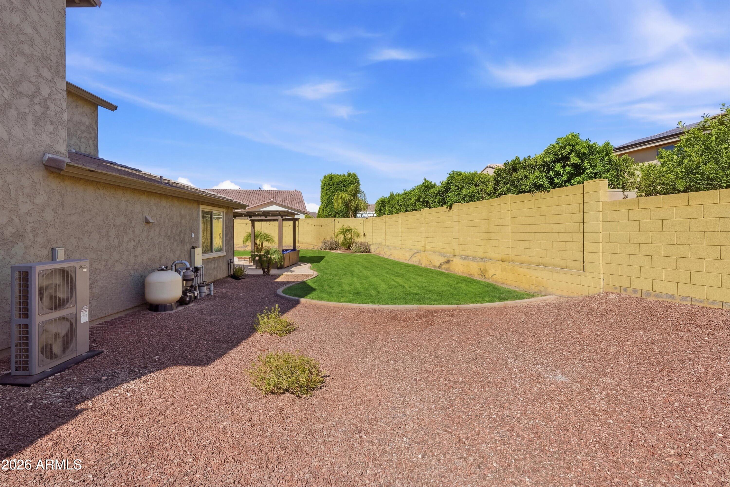 2624 North Black Rock Road Buckeye, AZ 85396 - Photo 68 of 89 094-DSC01882_autoremove_21792287_grass_3