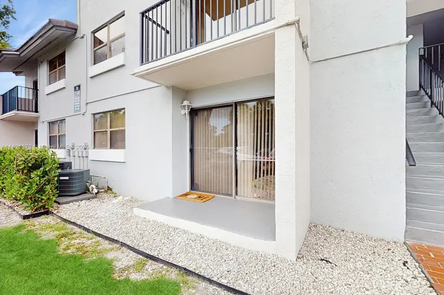 a view of an entryway