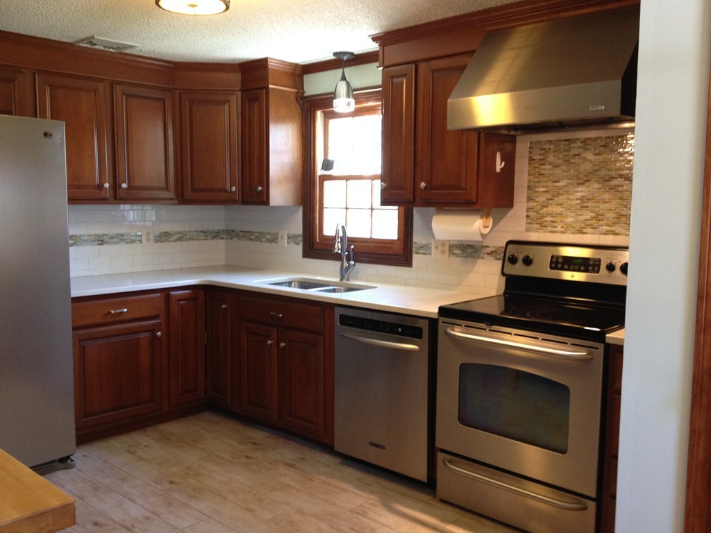 4 Eagle Street Boston, MA 02132 - Photo 6 of 24
