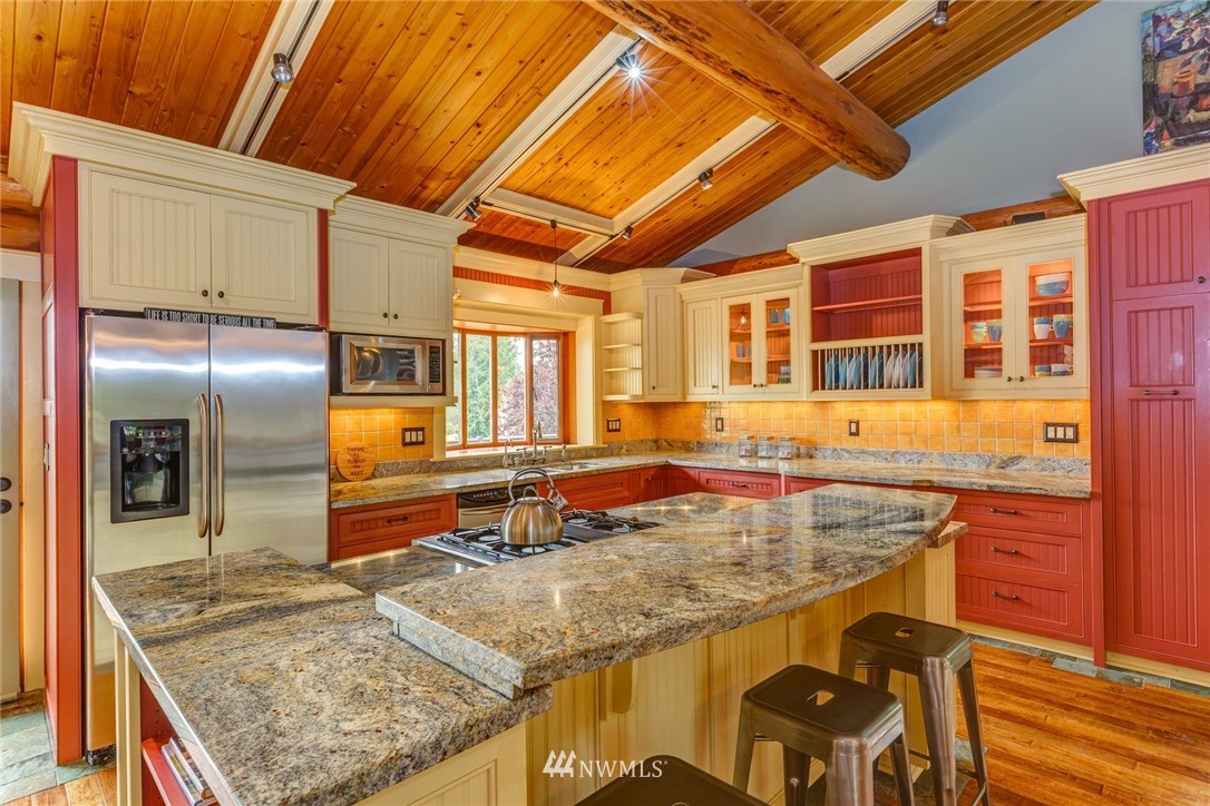 2656 North Shore Road Bellingham, WA 98226 - Photo 13 of 25 Gallery Image 13