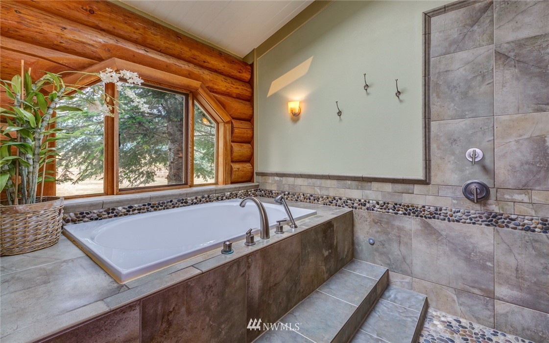 2656 North Shore Road Bellingham, WA 98226 - Photo 18 of 25 Gallery Image 18