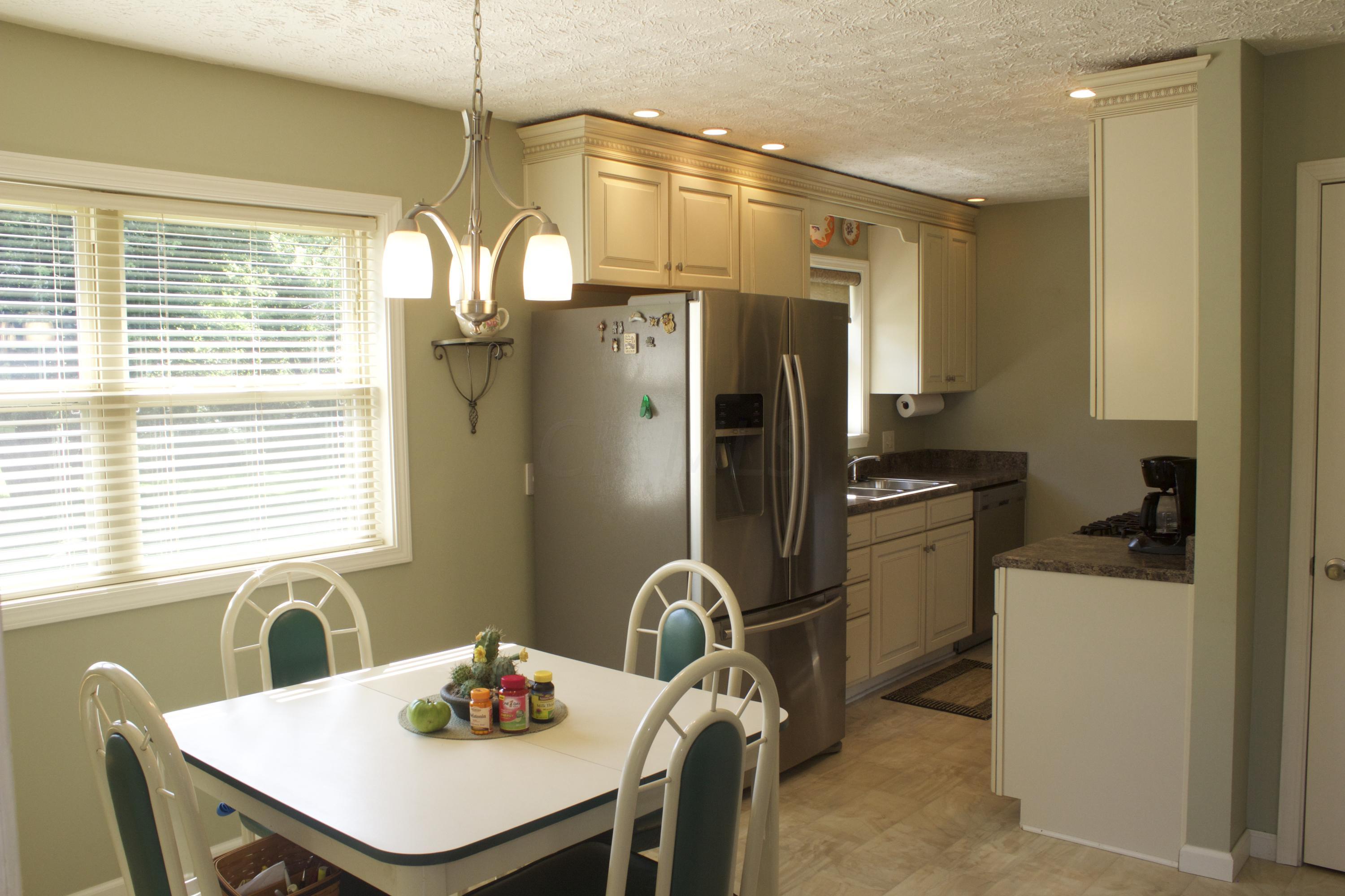 7647 Summit Road Southwest Pataskala, OH 43062 - Photo 12 of 36 Gallery Image 12