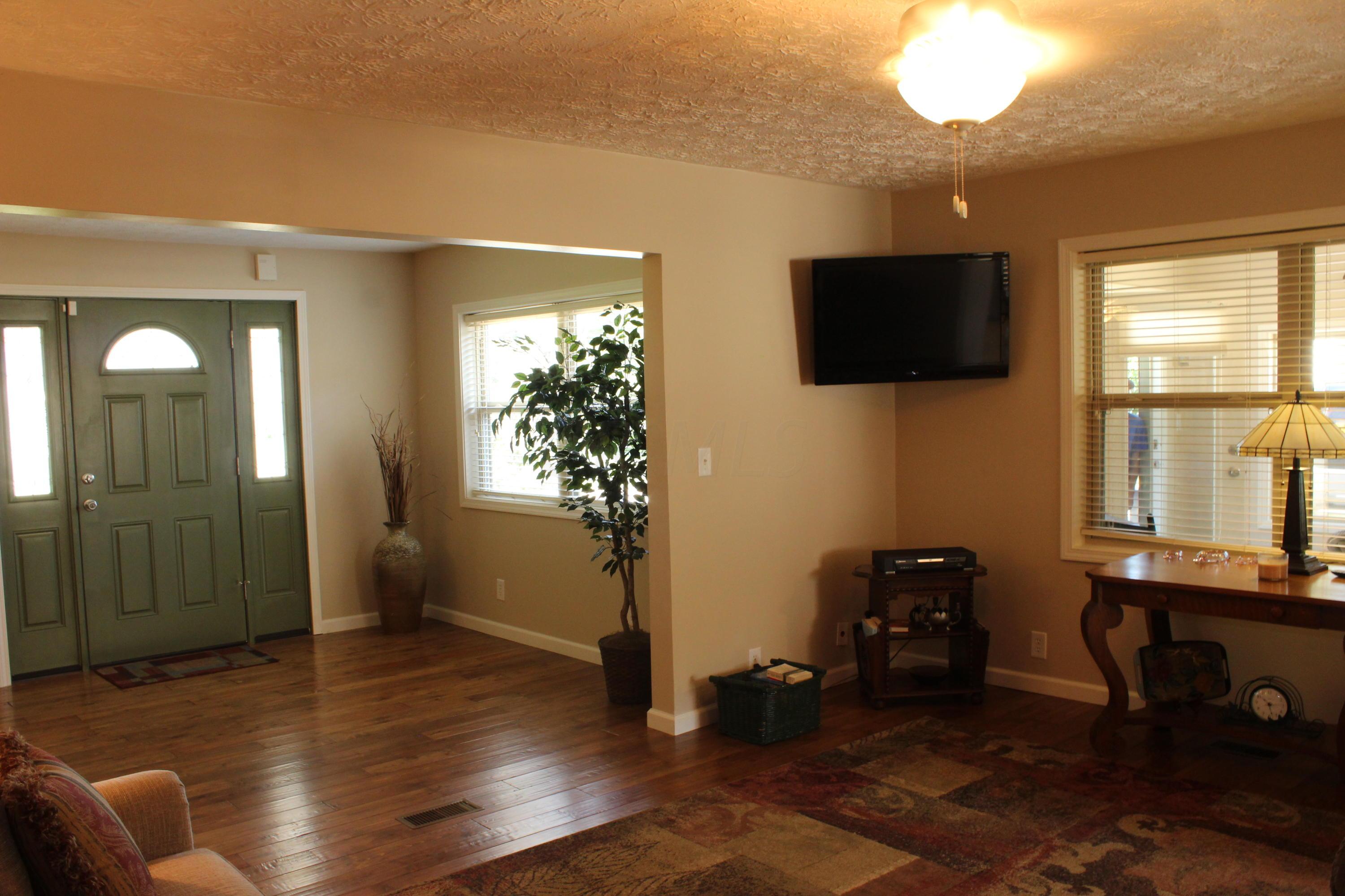 7647 Summit Road Southwest Pataskala, OH 43062 - Photo 10 of 36 Gallery Image 10