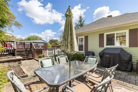 $399,000 | 109 Pinegrove Avenue, Warwick, RI 02889