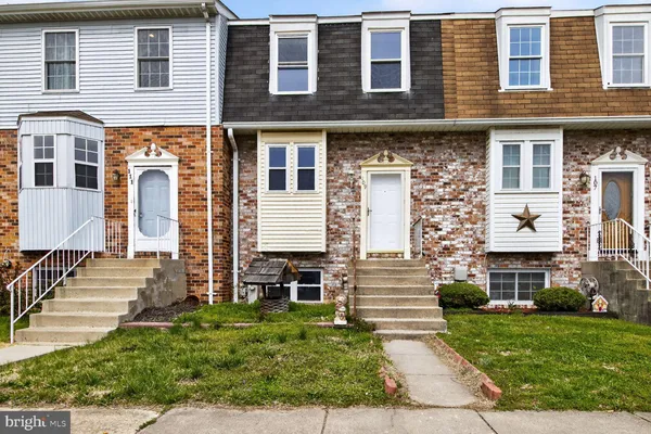 $2,300 | 109 Highshire Court, Baltimore, MD 21222
