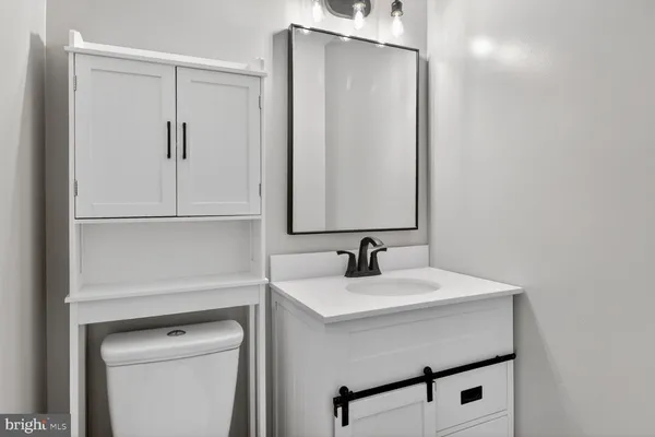 $2,300 | 109 Highshire Court, Baltimore, MD 21222