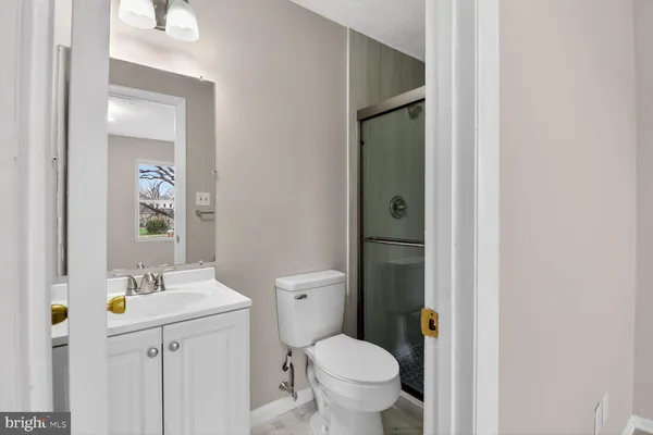 $2,300 | 109 Highshire Court, Baltimore, MD 21222