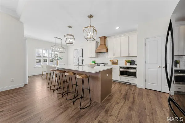 $675,000 | 402 Knothole Lane, Wentzville, MO 63385