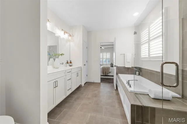 $700,000 | 402 Knothole Lane, Wentzville, MO 63385