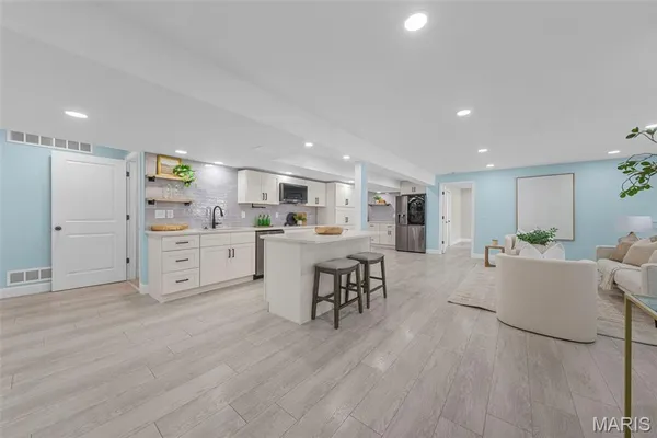 $675,000 | 402 Knothole Lane, Wentzville, MO 63385