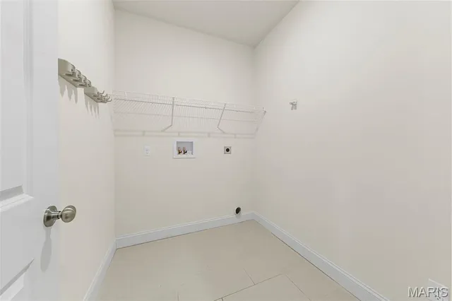 $700,000 | 402 Knothole Lane, Wentzville, MO 63385