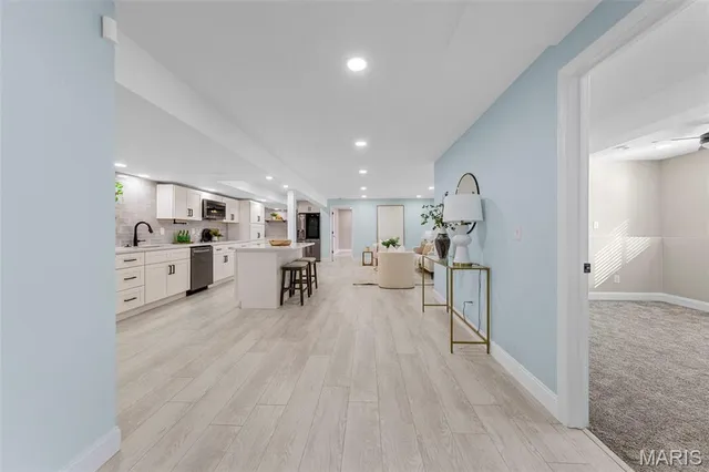 $700,000 | 402 Knothole Lane, Wentzville, MO 63385