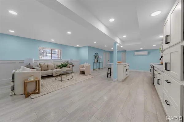 $675,000 | 402 Knothole Lane, Wentzville, MO 63385