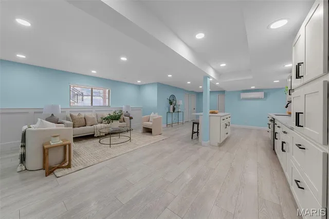 $700,000 | 402 Knothole Lane, Wentzville, MO 63385