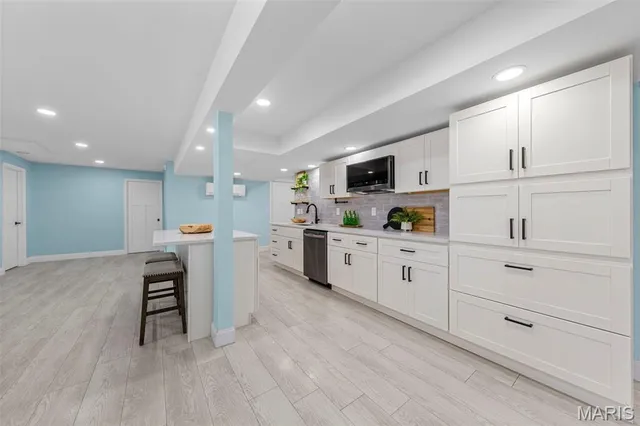 $700,000 | 402 Knothole Lane, Wentzville, MO 63385