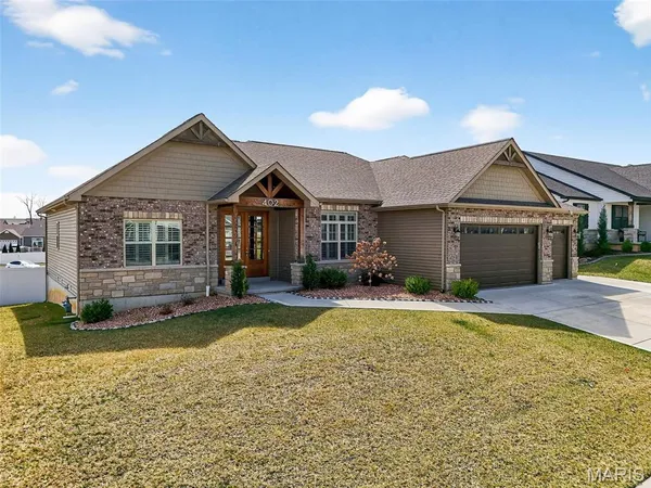 $675,000 | 402 Knothole Lane, Wentzville, MO 63385