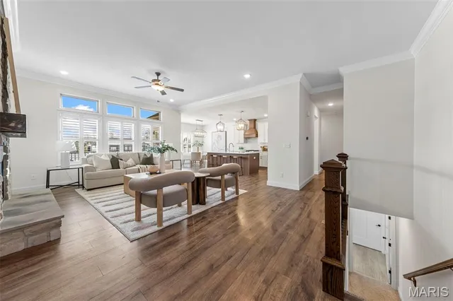 $700,000 | 402 Knothole Lane, Wentzville, MO 63385