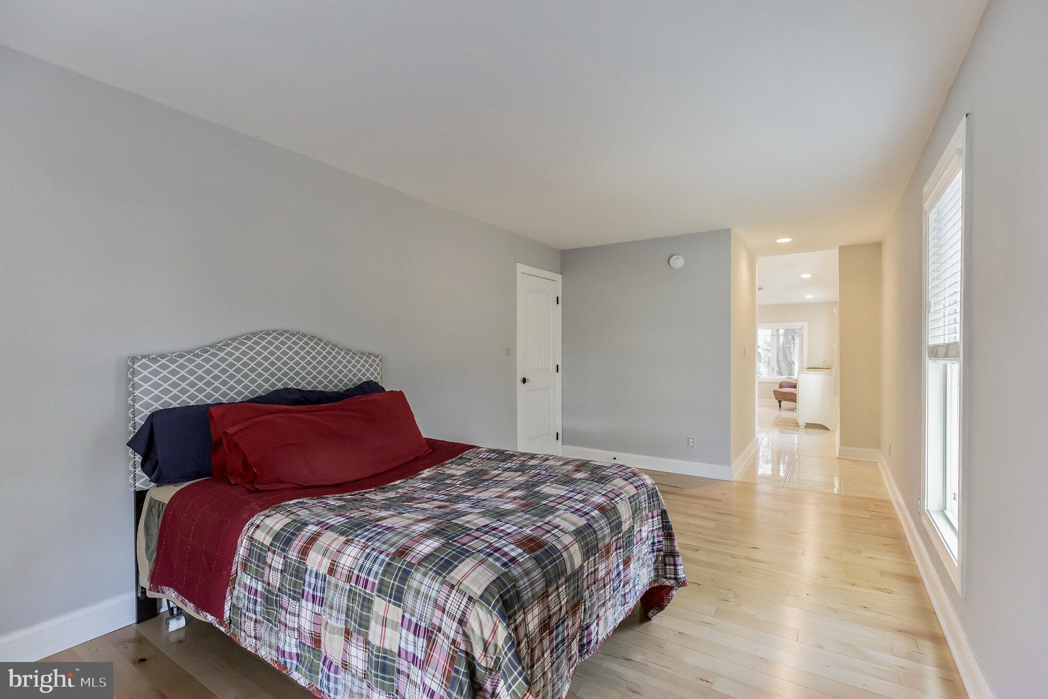 4265 Camp Kaufmann Road Prince Frederick, MD 20678 - Photo 17 of 49 Main Level Master Suite