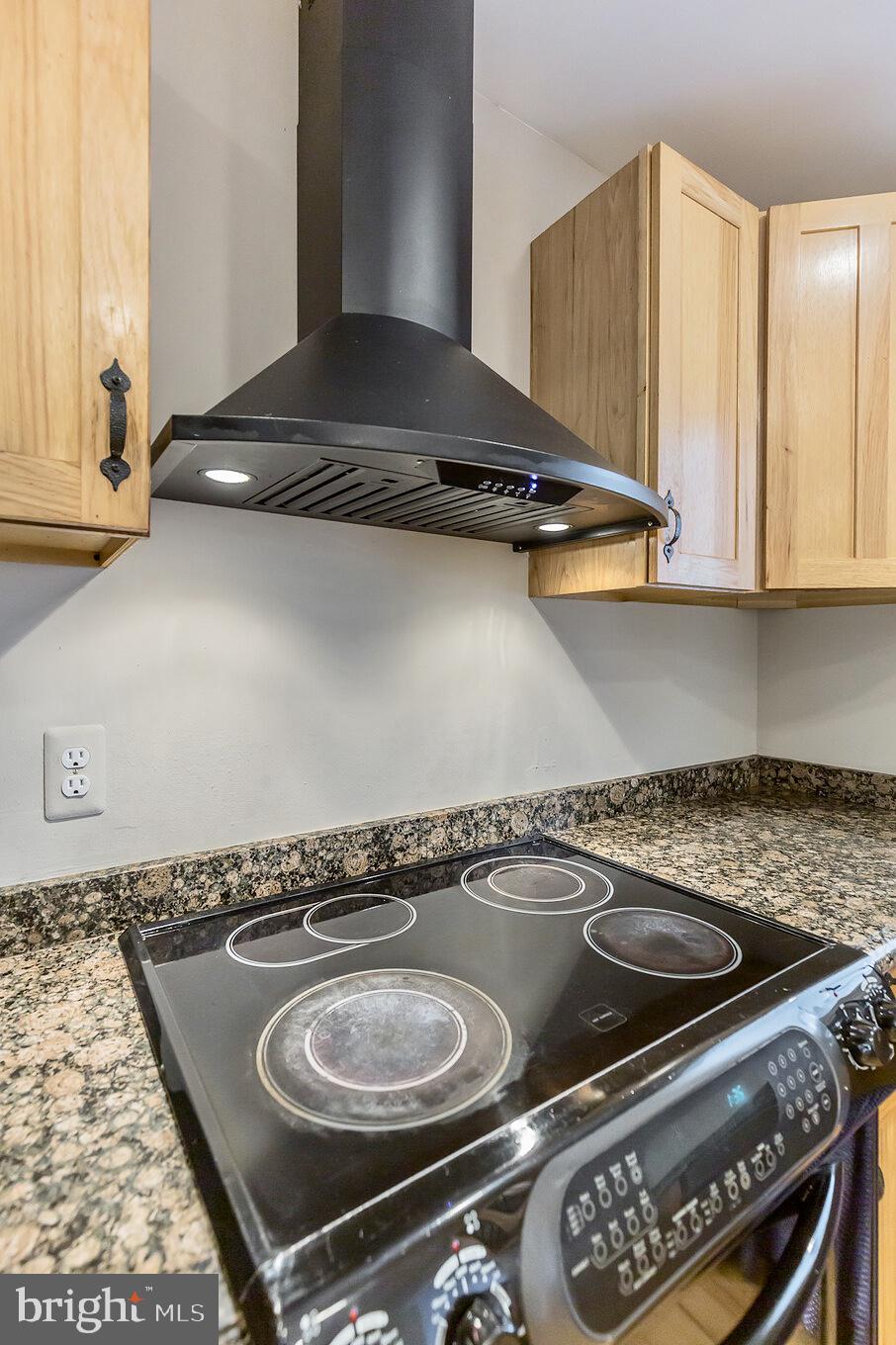 4265 Camp Kaufmann Road Prince Frederick, MD 20678 - Photo 6 of 49 Lovely Vented Hood Range