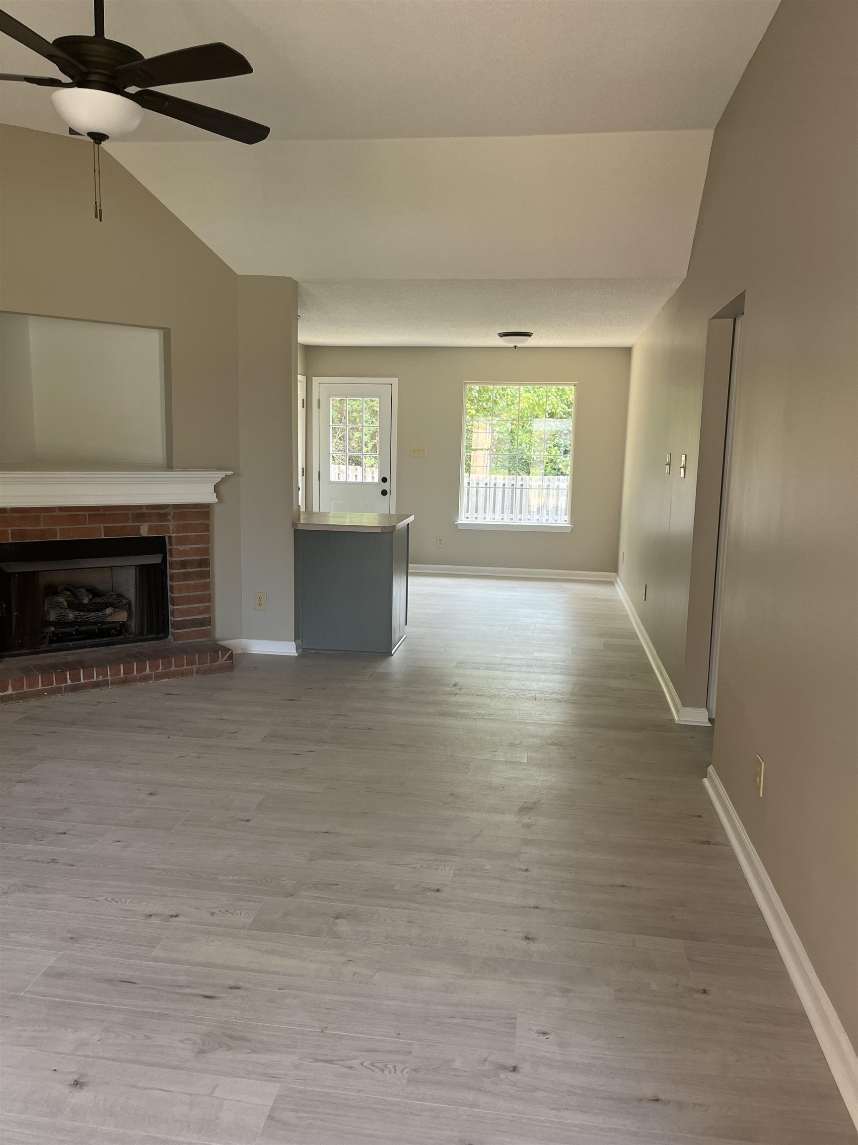 6552 Patmore Road Memphis, TN 38134 - Photo 2 of 7 a view of an empty room and window