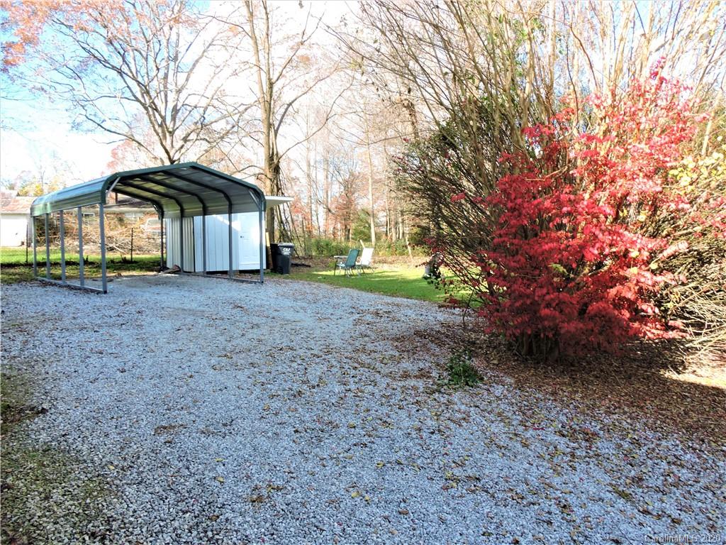 412 East Blue Ridge Road East Flat Rock, NC 28726 - Photo 9 of 11 Gallery Image 9