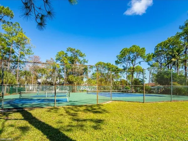 $1,800 | 1833 Courtyard Way, Unit E105, Naples, FL 34112