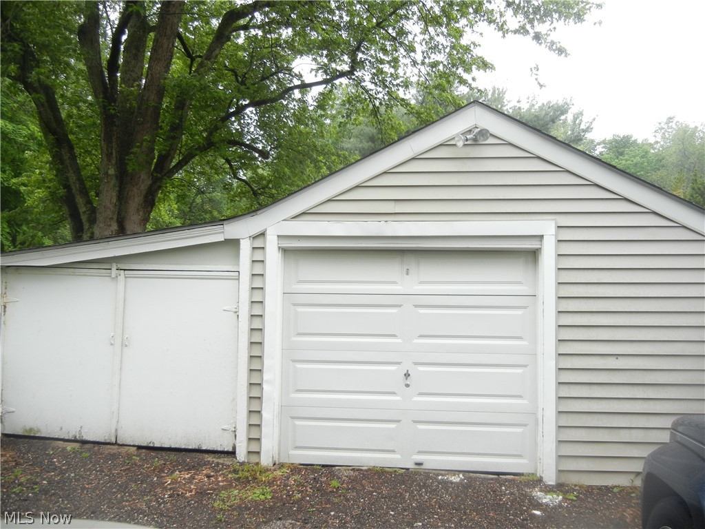 3084 Mayfair Road Akron, OH 44312 - Photo 18 of 21