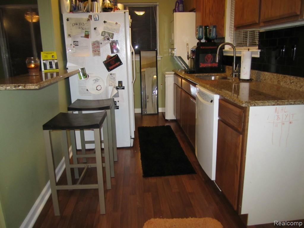 11 Stapleton Street Mount Clemens, MI 48043 - Photo 10 of 16 IMG_0506.jpg