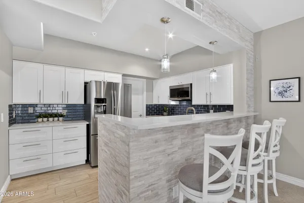 $385,000 | 7401 West Arrowhead Clubhouse Drive, Unit 2045, Glendale, AZ 85308