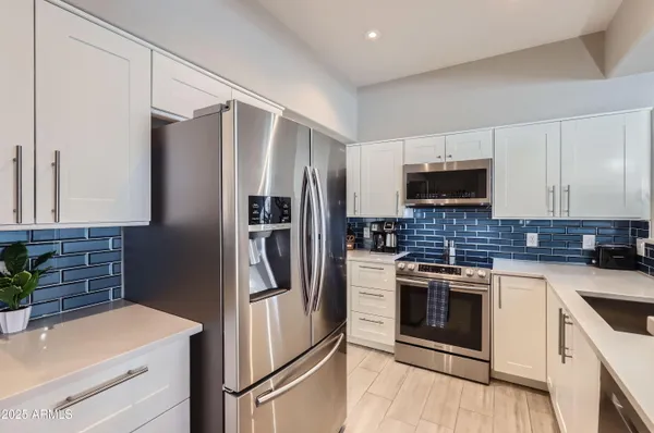 $385,000 | 7401 West Arrowhead Clubhouse Drive, Unit 2045, Glendale, AZ 85308