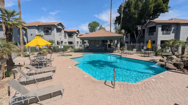$385,000 | 7401 West Arrowhead Clubhouse Drive, Unit 2045, Glendale, AZ 85308