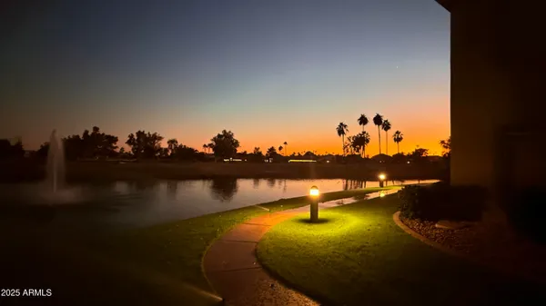 $385,000 | 7401 West Arrowhead Clubhouse Drive, Unit 2045, Glendale, AZ 85308