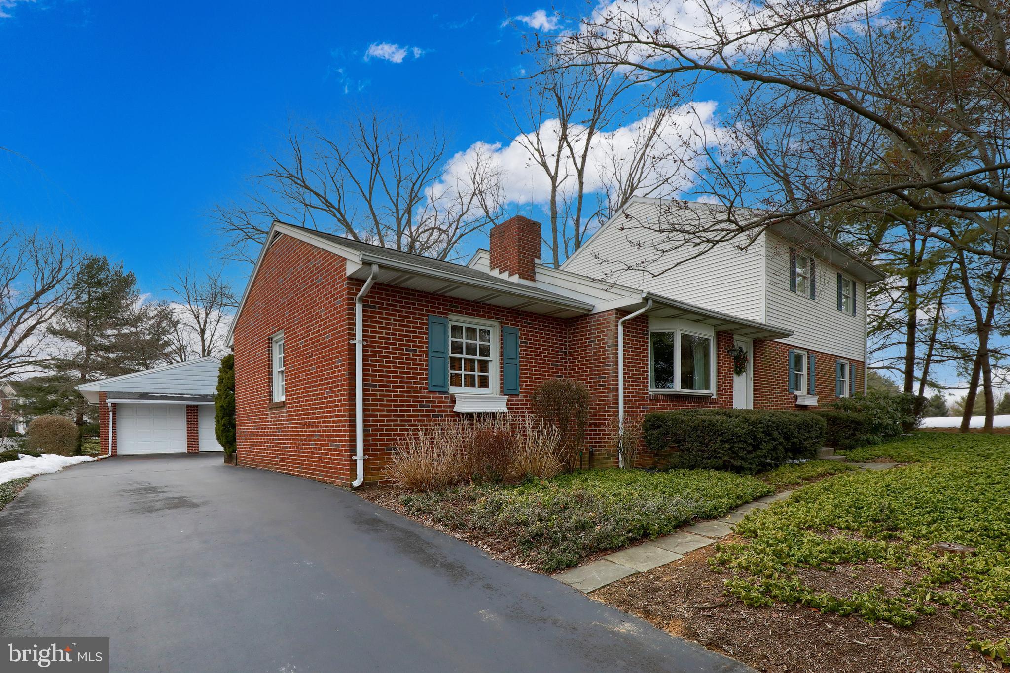 2910 Kissel Hill Road Lititz, PA 17543 - Photo 4 of 48