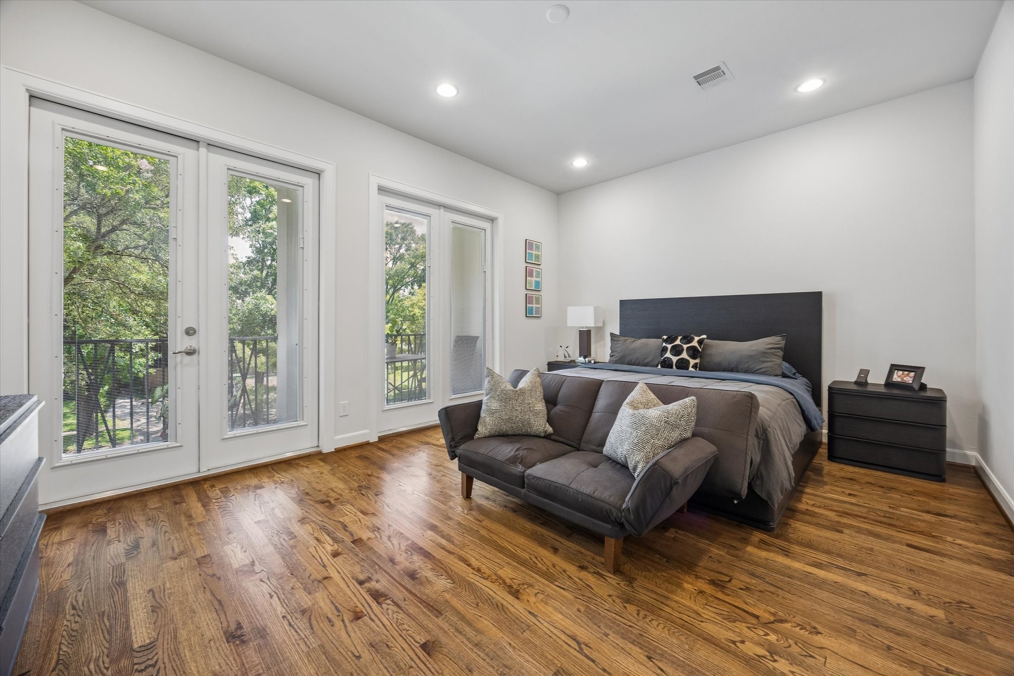 2122 Banks Street Houston, TX 77098 - Photo 15 of 19