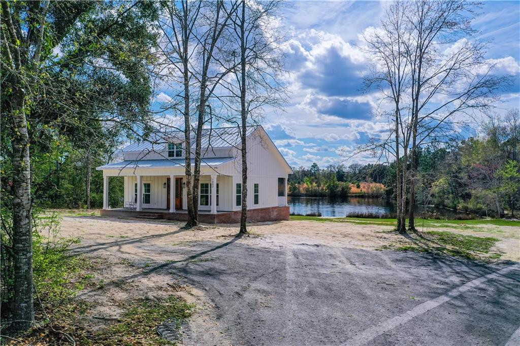 1002 Azalea Drive Hoboken, GA 31542 - Photo 3 of 37 Photo 3