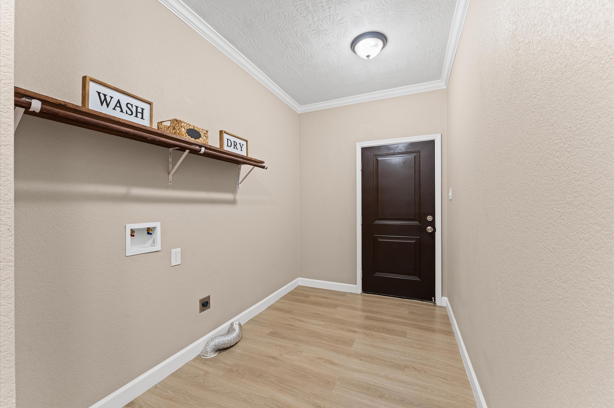 1207 Peter Pne Street Huffman, TX 77336 - Photo 26 of 30 a view of a kitchen