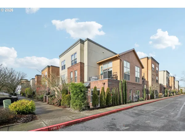 $284,000 | 6299 Northeast Carillion Drive, Hillsboro, OR 97124