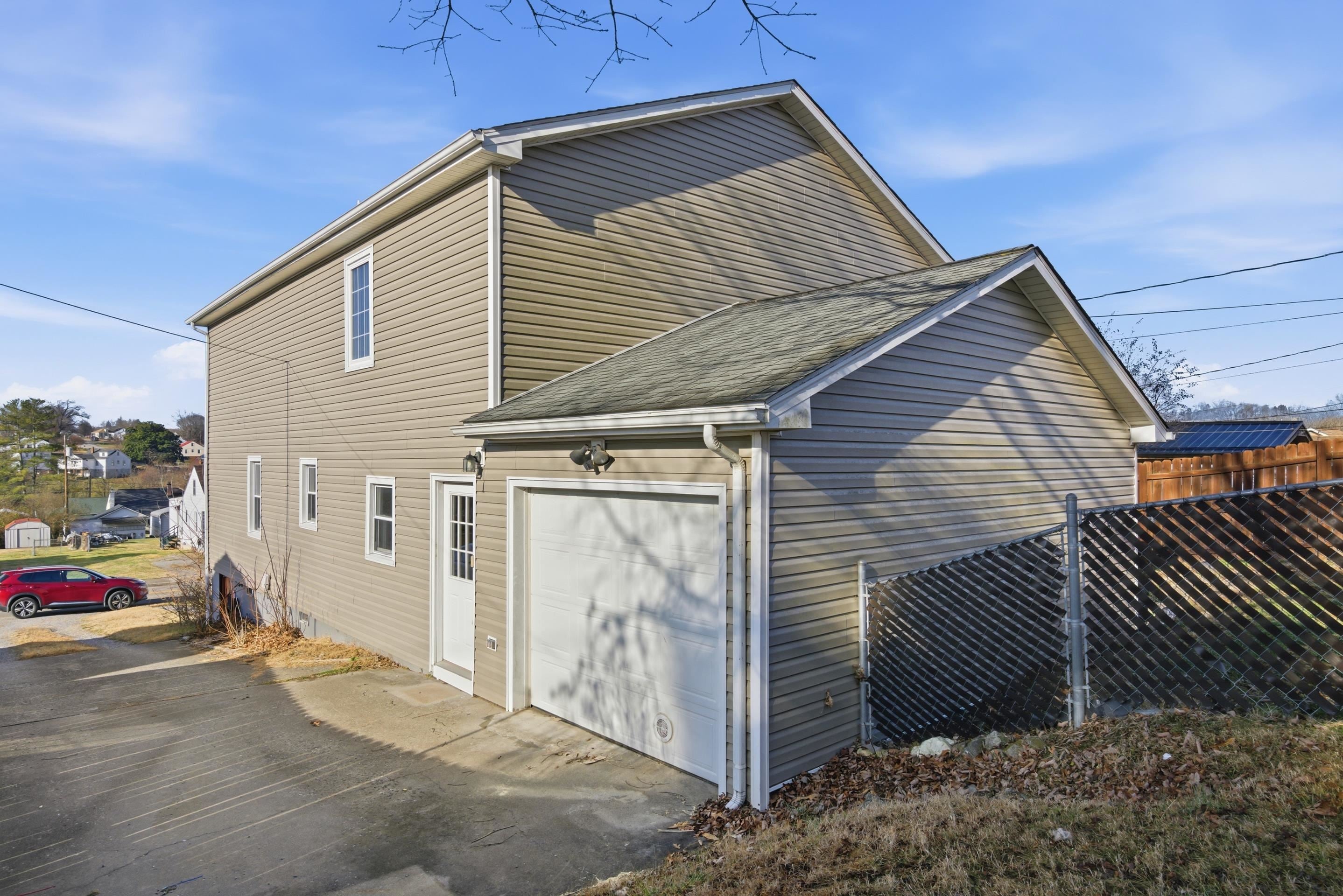 6704 Dudley Ferry Road Radford, VA 24141 - Photo 32 of 38 Gallery Image 32