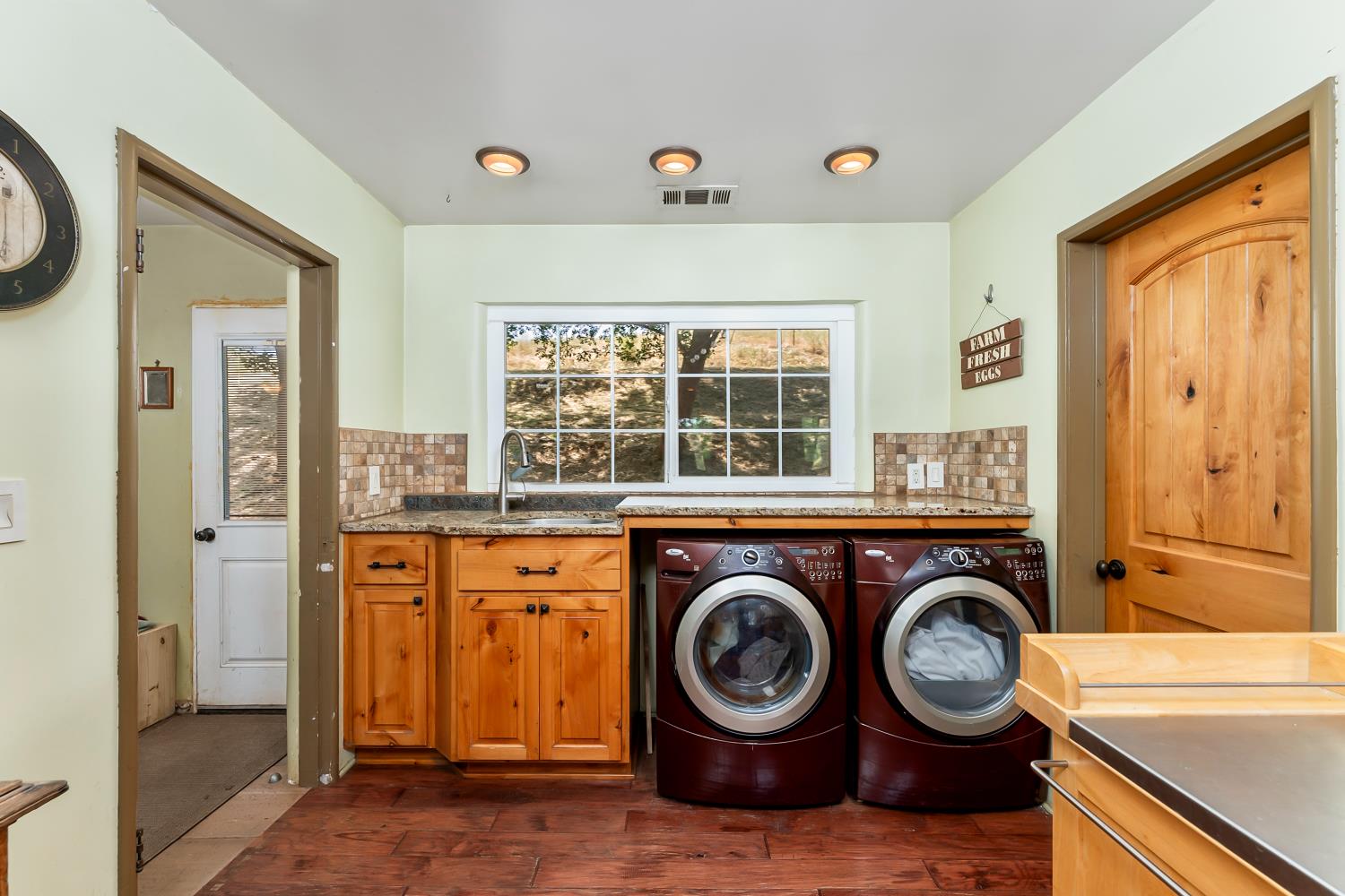 12850 Fiddletown Road Plymouth, CA 95669 - Photo 38 of 88 Laundry Area with sink