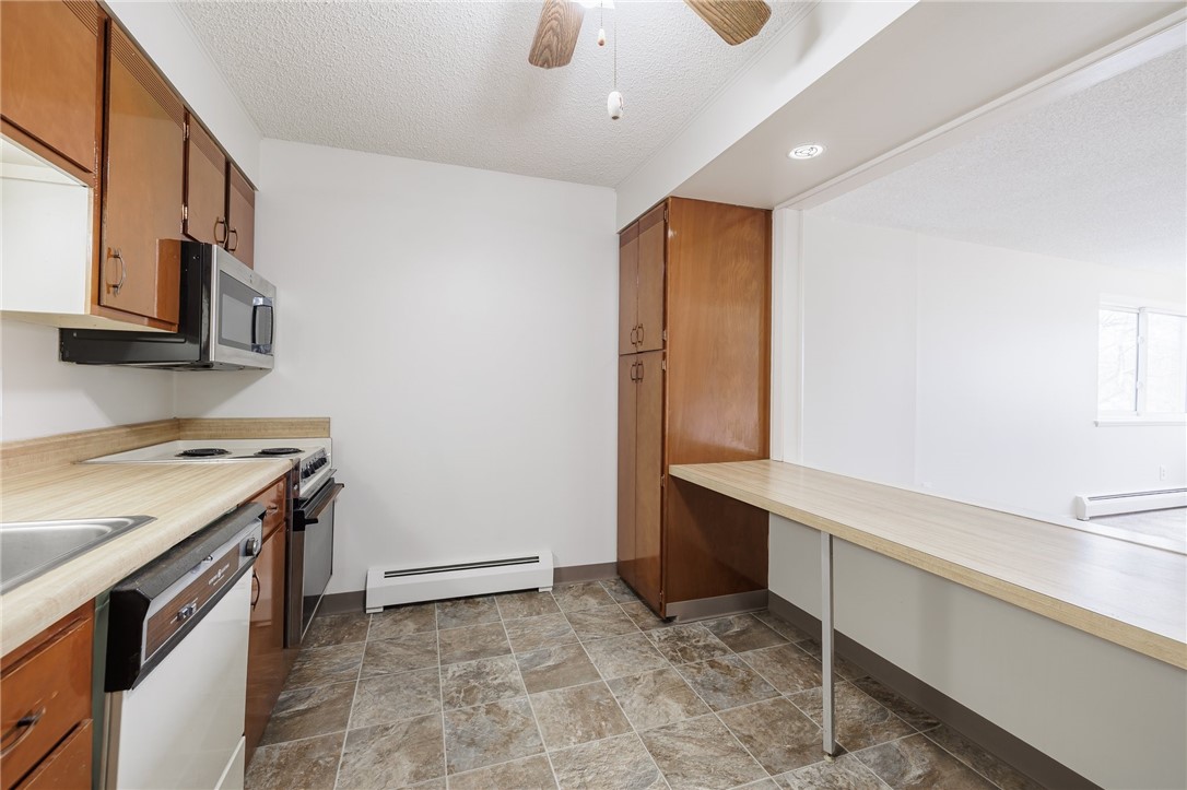 910 Westage At The Irondequoit, NY 14617 - Photo 5 of 18