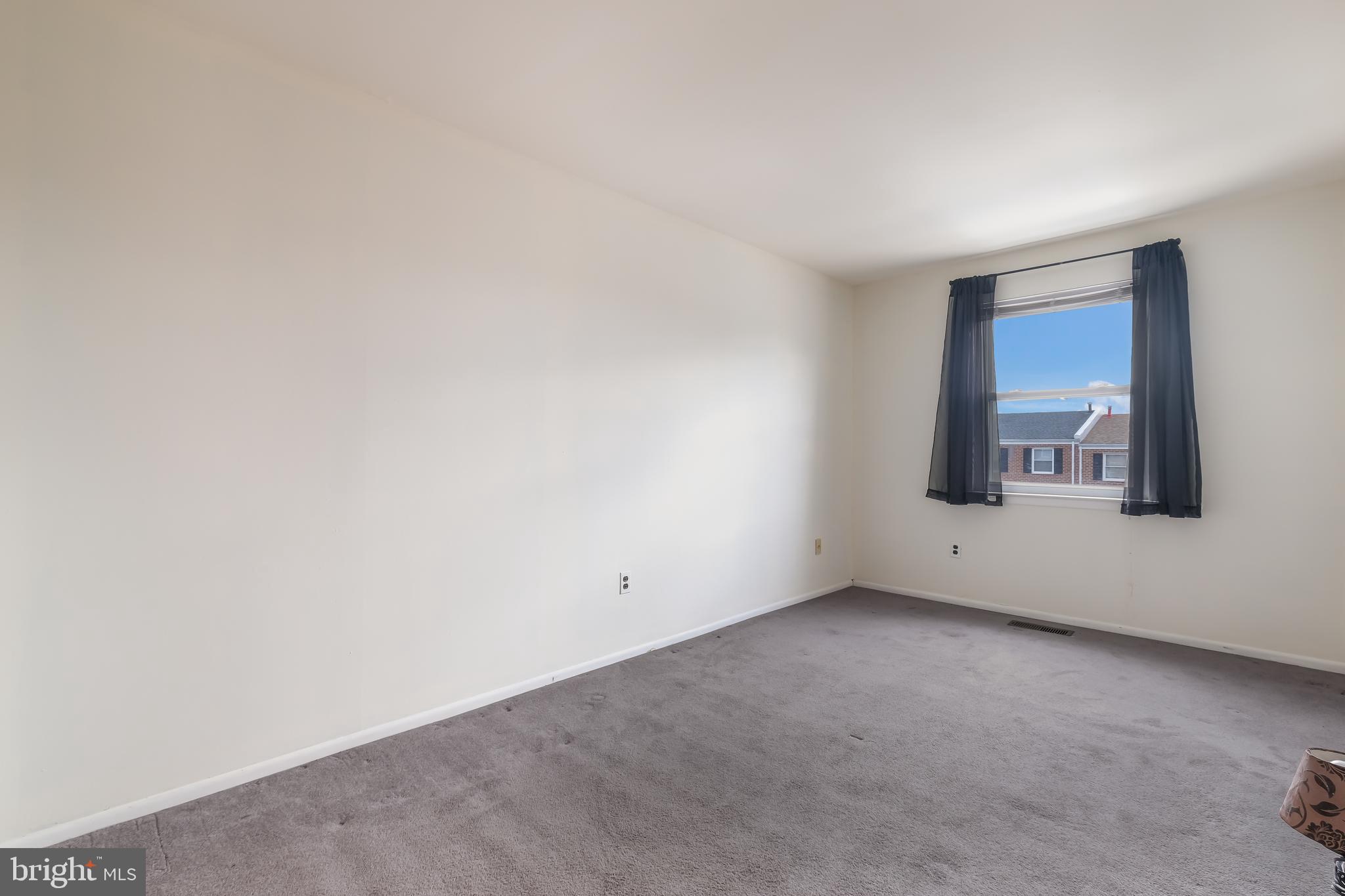 10706 Philcrest Road Philadelphia, PA 19154 - Photo 14 of 24 Gallery Image 14