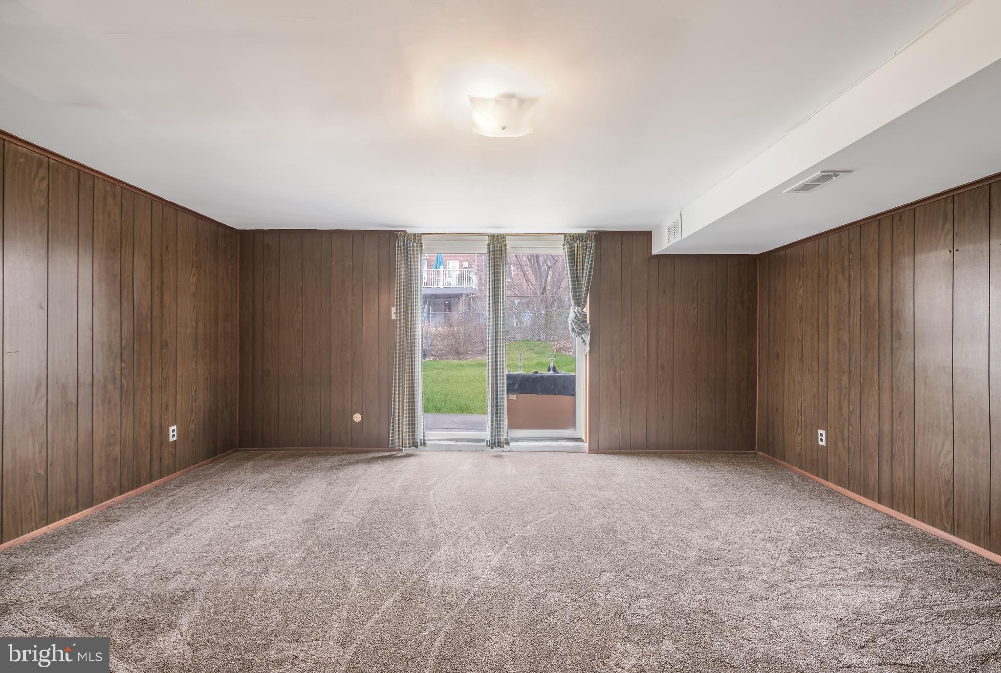 10706 Philcrest Road Philadelphia, PA 19154 - Photo 18 of 24 Gallery Image 18