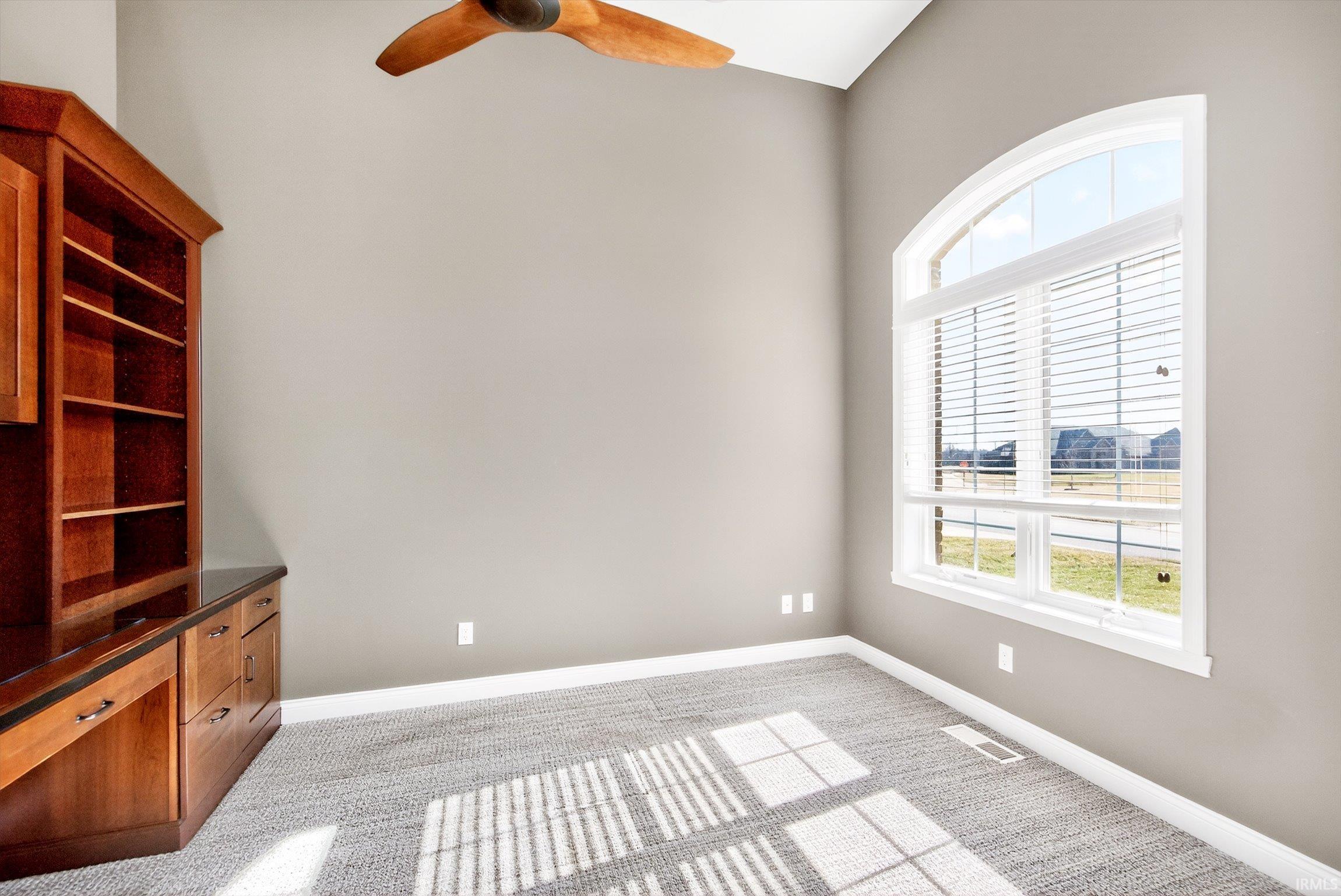 5504 West Sawgrass Way Muncie, IN 47304 - Photo 19 of 36