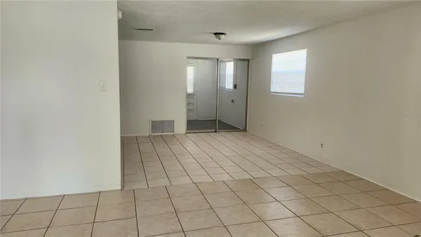 $1,475 | 565 3rd Avenue, Daytona Beach, FL 32114