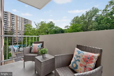 $525,000 | 2939 Van Ness Street Northwest, Unit 414, Washington, DC 20008