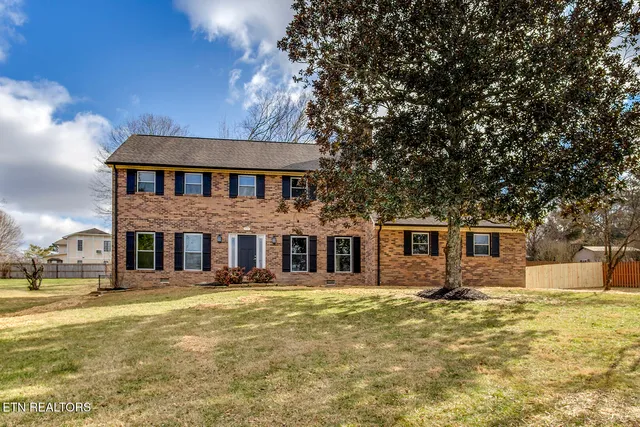 $690,000 | 107 Carson Lane, Oak Ridge, TN 37830