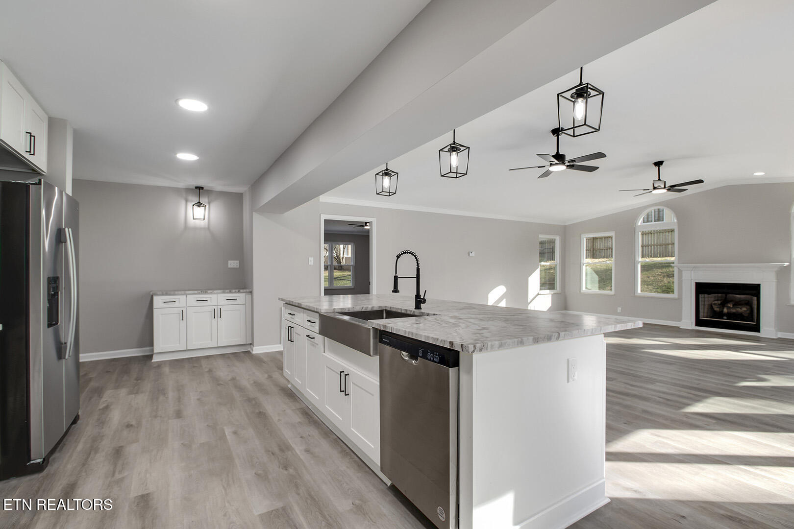 107 Carson Lane Oak Ridge, TN 37830 - Photo 13 of 55 11_CarsonLane_107_Kitchen04