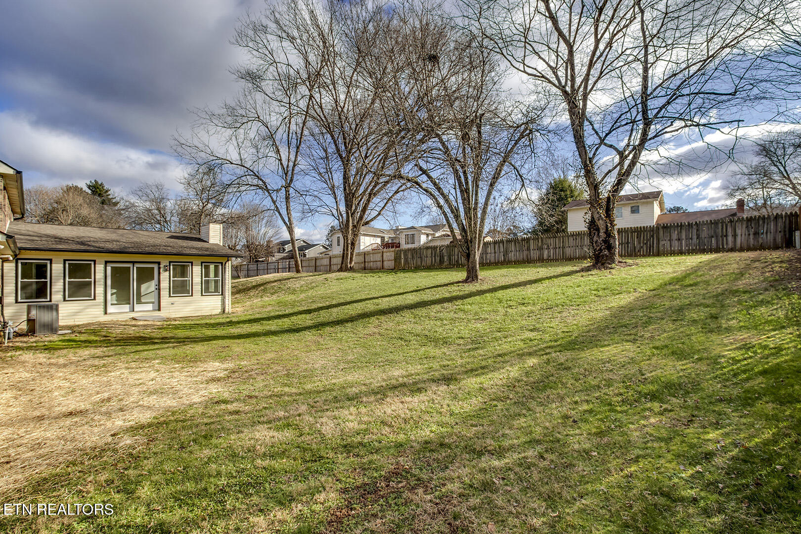 107 Carson Lane Oak Ridge, TN 37830 - Photo 50 of 55 50_CarsonLane_107_Backyard