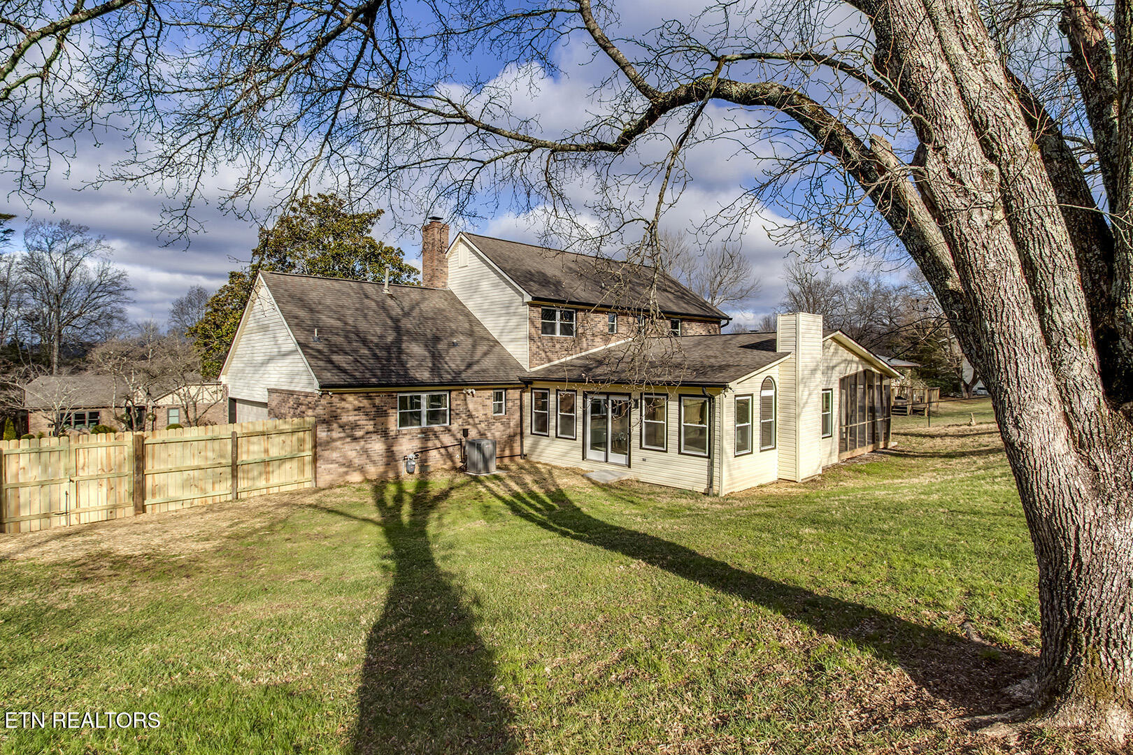 107 Carson Lane Oak Ridge, TN 37830 - Photo 51 of 55 51_CarsonLane_107_BackRight